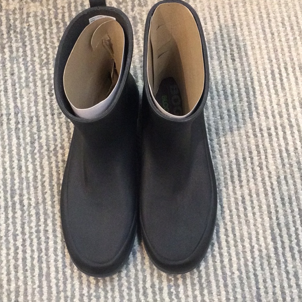 Bog Holly Jr. Mid Rainboot Black multiple sizes available NWT NIB